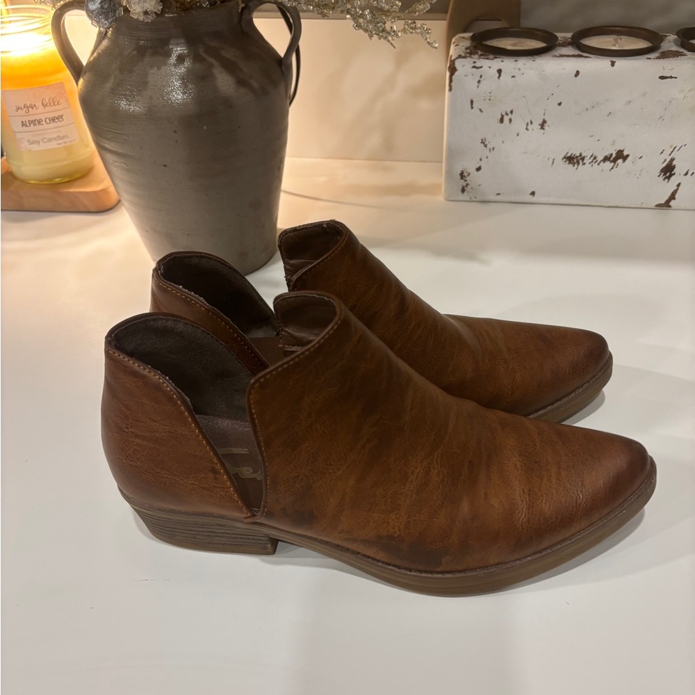 Seven7 Tan Leather Ankle Booties